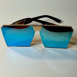 Trendy vintage shield shades